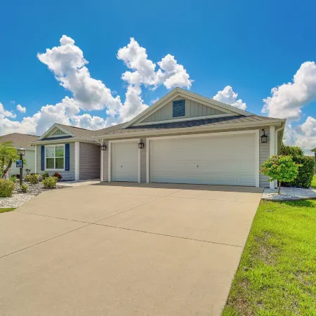 Golf Cart & Pool Access: the Villages Home!