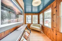 Virginia Retreat w/ Porch & Grill, Near Beaches! - Alojamientos