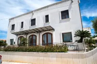 Hotel Victoria Hotels in 