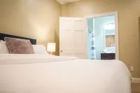 Bright & Cozy Dual Apartments in Moss Point