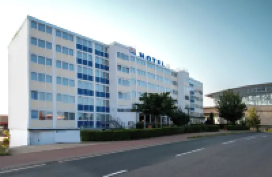 BeeVillage Messehotel Hannover Laatzen Hotel di 