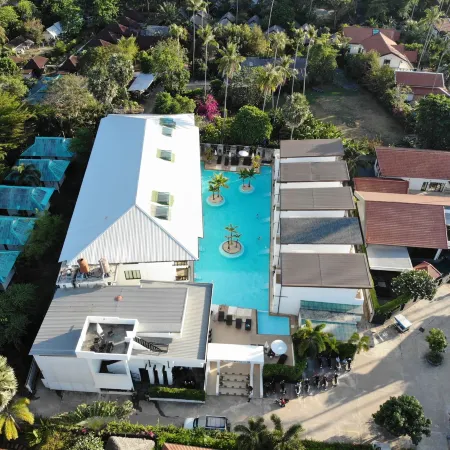 Sai Naam Lanta Residence, Rentals & Restaurant