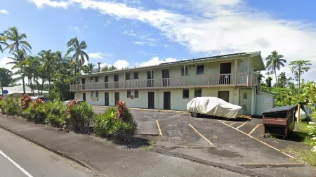 Yonegan Plumeria Hilo Hotel