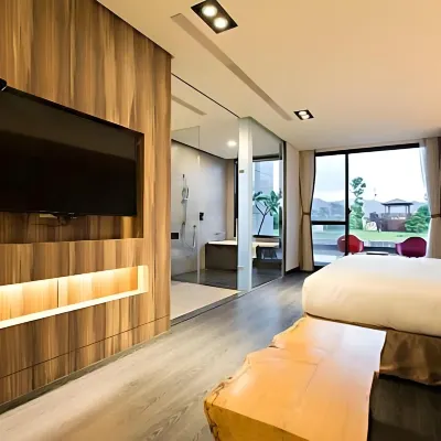 Tan Villa Hotels near Liji Badlands