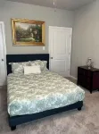 Clean Modern Deco Apt 1 BR 1 Bath Near Everything