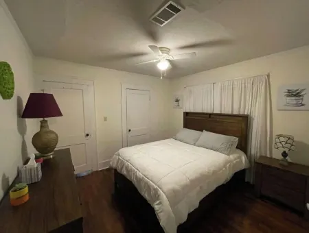 Relax on Lake- cozy, spacious, and stylish