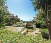 Beachfront apartment Benalbeach