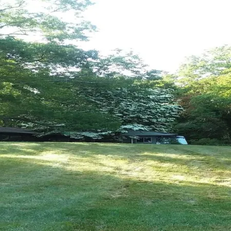 A Country Guest House Just 21-32 Minutes Bridgeport or New Haven Universities.