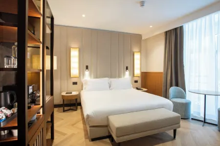 Circle6 Rome Отели рядом с достопримечательностью «Case Romane del Celio»