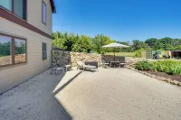 10-acre Plot: Peaceful Getaway in Webster! - Huoneistot