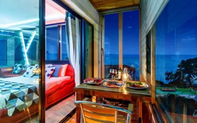 Geojedo Lemon Tree Pension Hotels near Hakdong Mongdol Beach