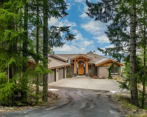 Mountain House of Wonder Hotels in Nanaimo