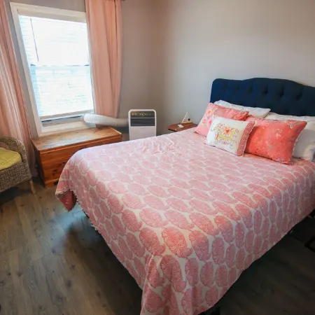 Escape to Coastal Comfort at Sperm Whales and Mermaid Tails!!