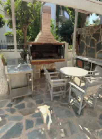 花園公寓（電動車充電站）