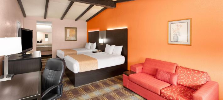 Travelodge by Wyndham New Braunfels Ξενοδοχεία στην πόλη Comal County