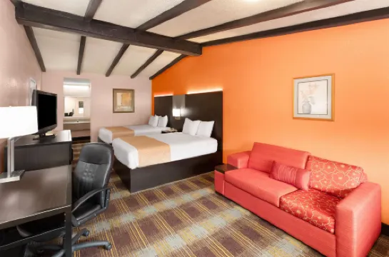 Travelodge by Wyndham New Braunfels