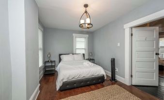 The Restful Roost w Hot Tub