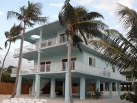 Key Largo Waterfront Paradise Hotels near Dolphins Plus Marine Mammal Responder