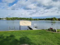 Newly renovated 3 bedroom lakefront home on all-sports Crooked Lake!