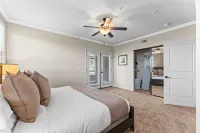 New Upscale 1BR Stay with Mini Golf, Sauna & Heated Pool