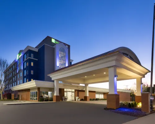 Holiday Inn Express AUGUSTA DOWNTOWN by IHG Hotels in Augusta