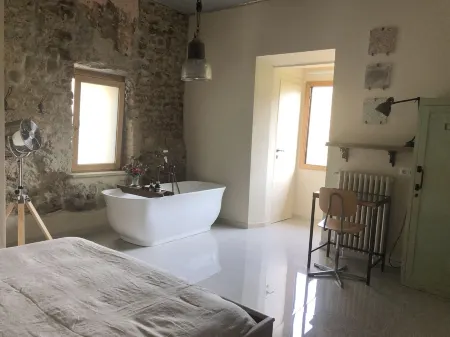 Macaroon, A Sweet Sweet Home Отели рядом со станцией Tivoli