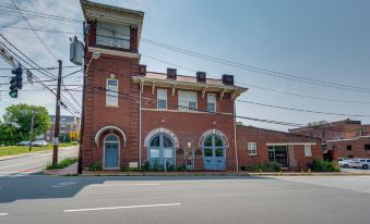 Downtown Winston-Salem Condo w/ Private Library!
