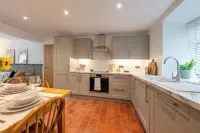 Stylish, Comfortable, Convenient! Hotels in Bala