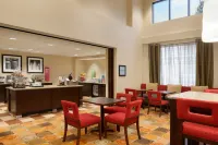 Hampton Inn & Suites Hartford/East Hartford - 2-Star