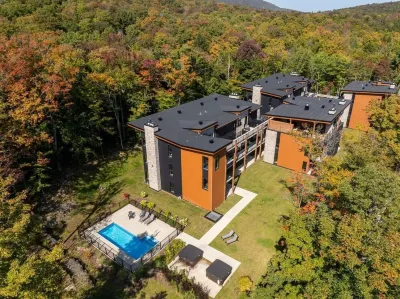 Le Panache Alpin| Condo-Spa-at the foot of Mont Orford Hotels near Rivière-aux-Cerises Park
