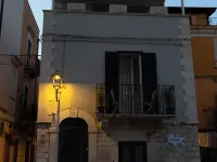 Manna Blue Sky - Apulian Rooms Hotels in Barletta