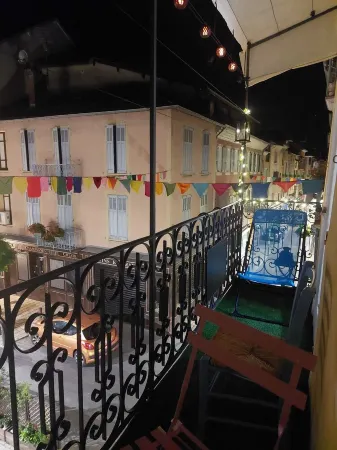 L'Escale historic city center rated 3 stars.