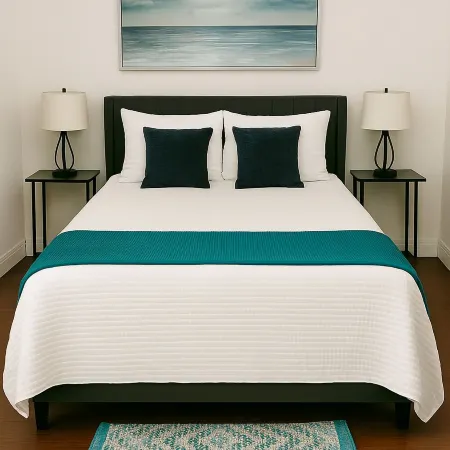 Relaxing/Private 4 Bedroom House w/HeatedPool