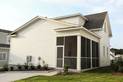 Sweet Baby Magnolia at The Lamar...Charming  Cottage By the Square near Campus!