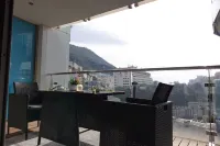 Luxury 1 bed 1 bath with rooftop heated pools