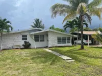 House with pool 15 minutes from the beach! Hotel in zona Dream World Florist and Décor