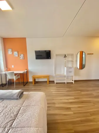 Cozy room in shared house. Easy access location.