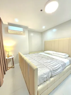 3-bedroom condo in nice Pico de Loro with AC, WiFi. Enjoy your stay Hôtels à proximité de : Punta Fuego (Fuego Point)