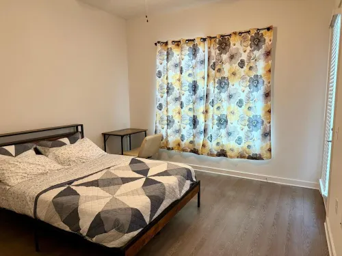 Charming 1-bedroom apartment with WiFi, fitness room in welcoming Leander Hotels in Leander