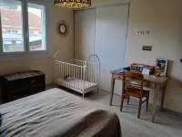 Quiet 4-bedroom villa with swimming pool close to the center and beaches