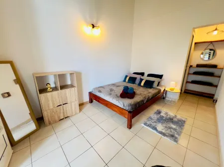 Zandoli, swimming pool, sea view, peaceful, garden Отели в г. Сент-Люс