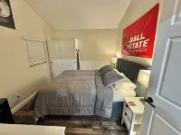 The Cardinal. Newly built 1-bedroom cottage w/ WiFi and AC in delightful Muncie