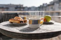 Amara Apartmnt *AMONAREN ETXEA*. Free WiFi, ROOMS, rent parking. Hotels in Amara