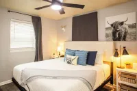 Work Space/King/Patio/Near Airport/Close to I-35