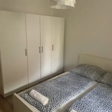 Cozy apartment with 1 bedroom and AC, WiFi in welcoming Pécs