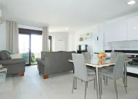 Comeback "THE SEA BLINDS YOUR EYES" Hotels in Motril