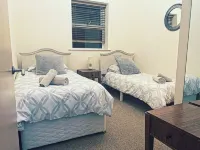 LUXURY 2 BED APARTMENT BY THE SEA