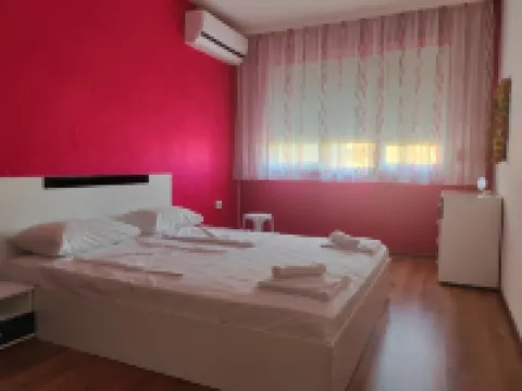 RED ROOM - Beach and Forest 酒店