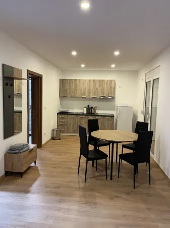 Gemütlicher Bungalow im Grünen Gelegen und nur 2 km zum Zentrum Entfernt