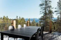 Modern Alpine Cabin in Twin Lakes